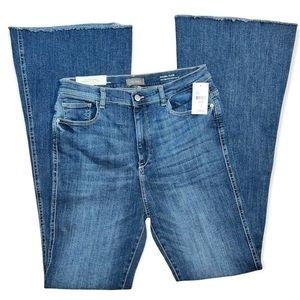 Flare Leg Jeans - DL1961 Rachel Flare Ultra High Rise Instasculpt - NWT, Size 10